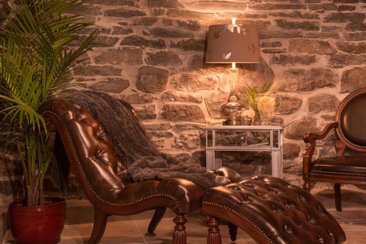 Gothic Eves Inn And Spa Bed And Breakfast Trumansburg Eksteriør billede